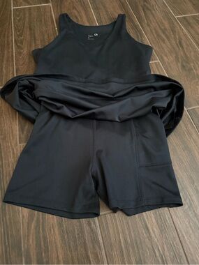 Women’s GAP fit Black Athletic Mini Dress